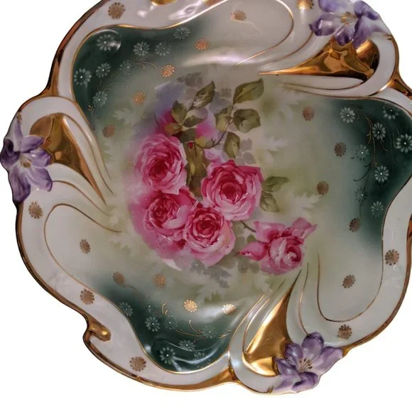 RS Prussia 19th Century Ornate Rose Gilt Scalloped Cabinet Bowl